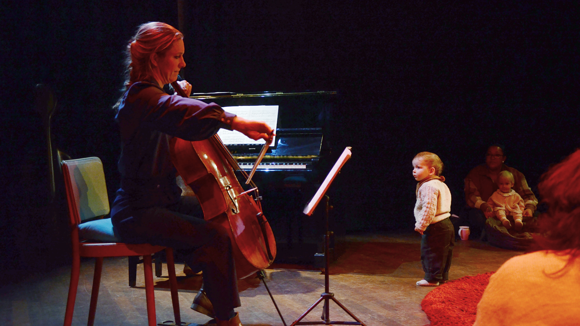 Zodra ze zelf moeder werd, begon muzikant Marinke Visser met het organiseren van babyconcerten.