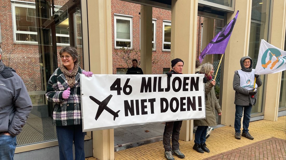 Het protest tegen de miljoeneninvestering die de provincies Groningen en Drenthe gaan doen