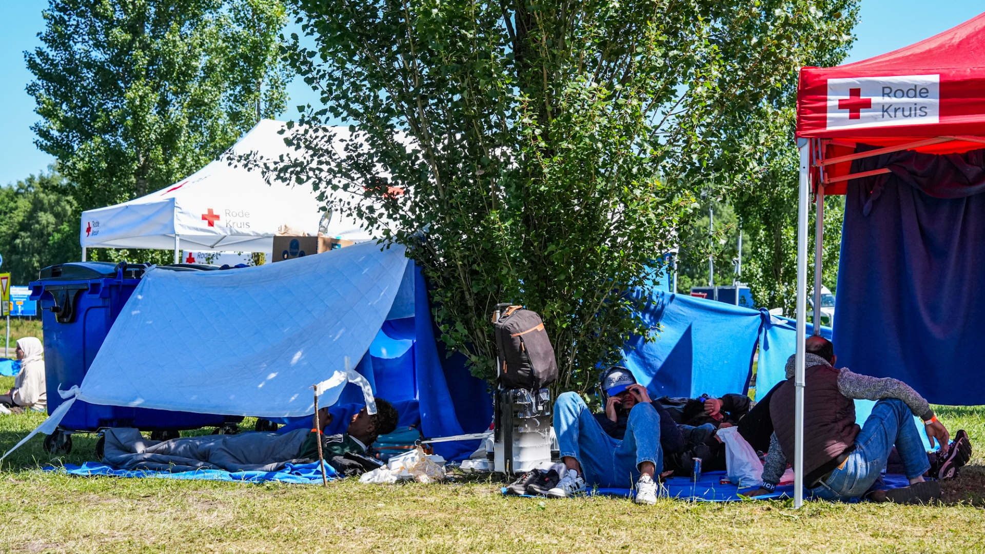 Situatie in Ter Apel: Roelien Kamminga wil asielopvang op locaties van het Rijk