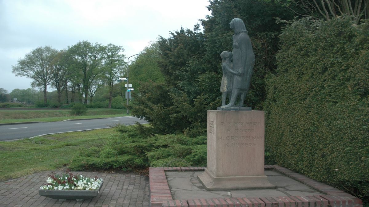 Oorlogsmonument Mariënberg gestolen