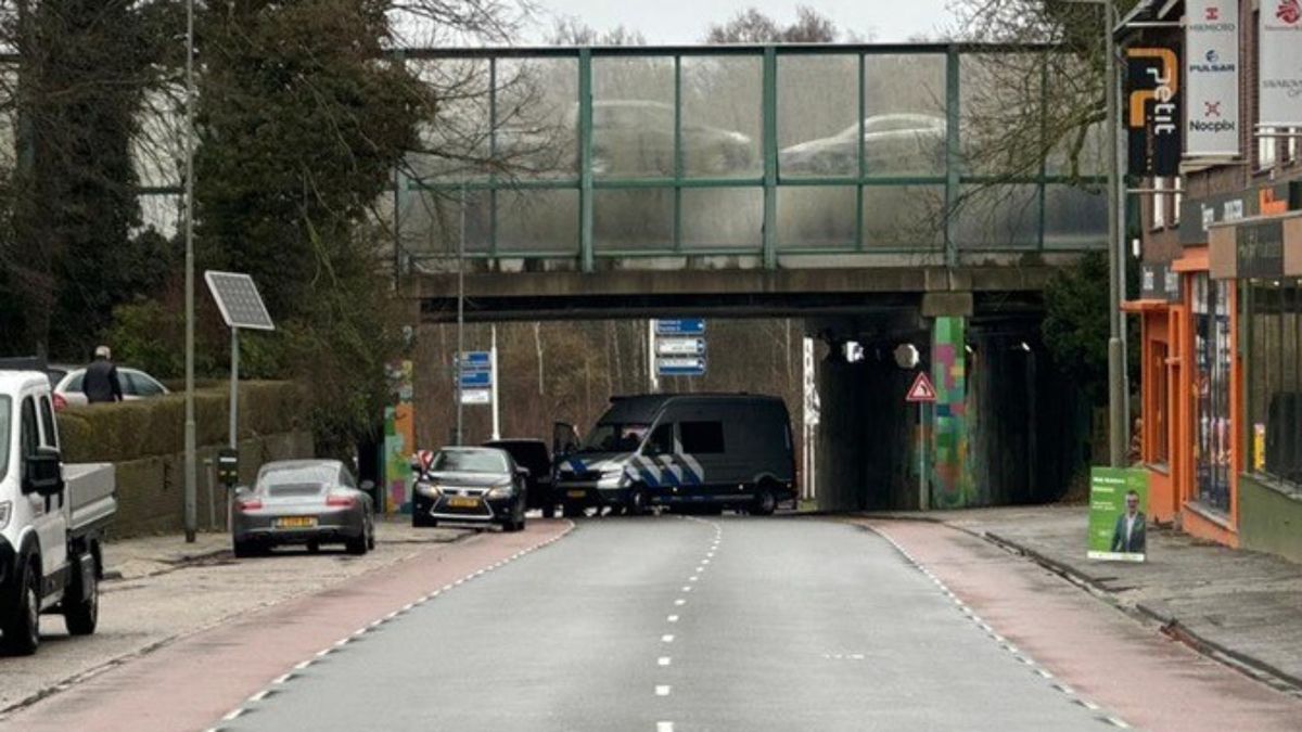 Verdacht pakket in Nuth: straat afgesloten, Explosieven Opruimingsdienst Defensie opgeroepen