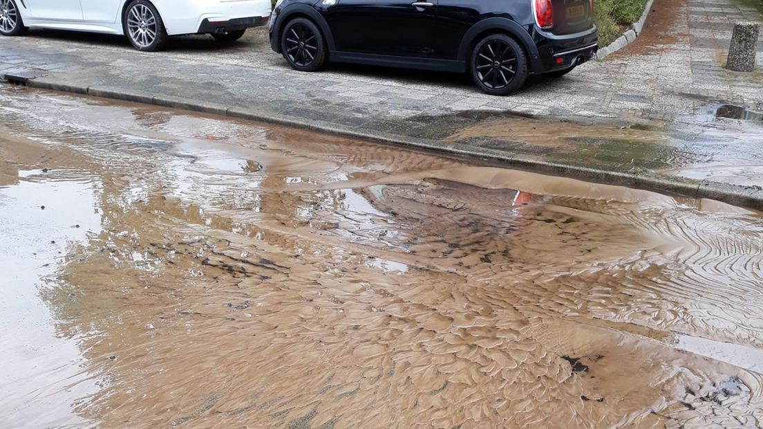 Wateroverlast in Veendam door een lekke leiding