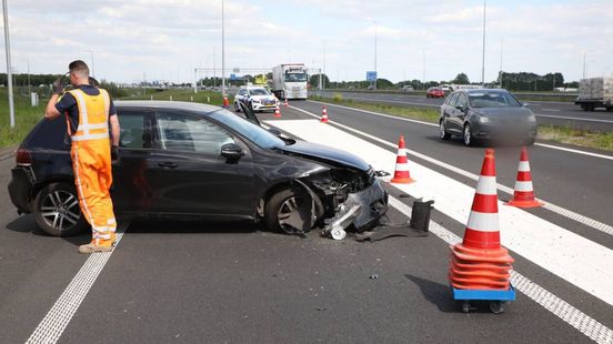 Gewonden bij ongeval • motorrijder geschept. Gewonden bij ongeval • motorrijder geschept.