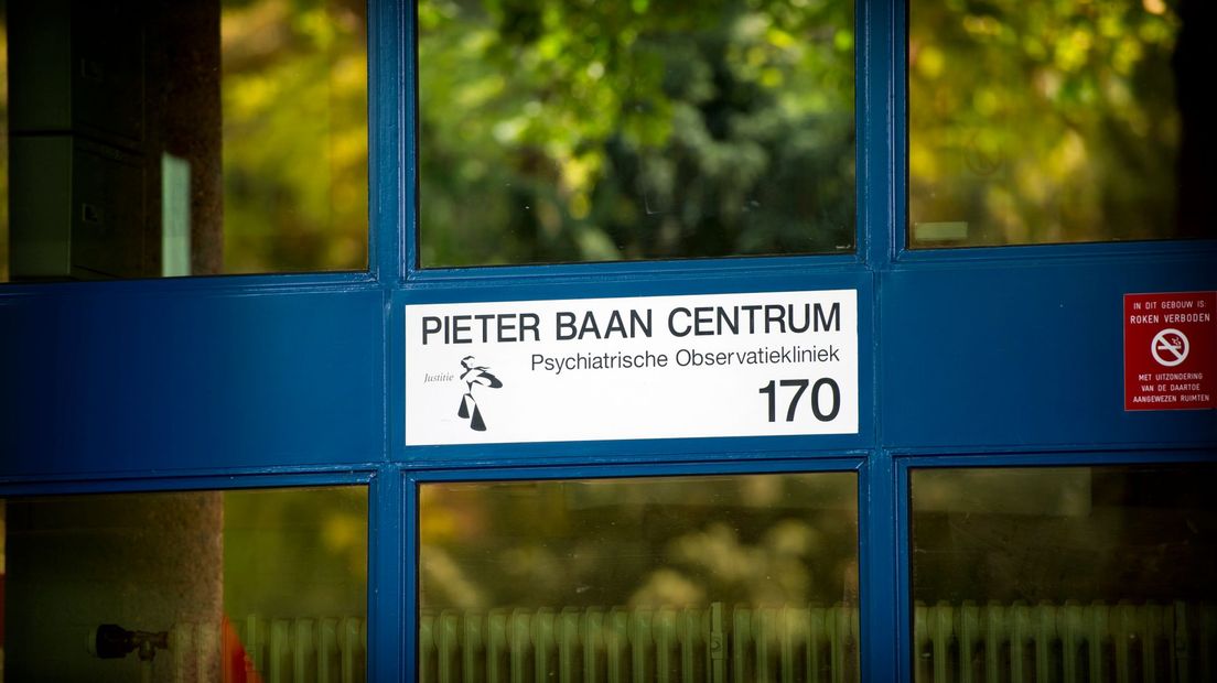 De man moet voor onderzoek naar het Pieter Baan Centrum (Rechten: ANP XTRA / Frank van Beek)