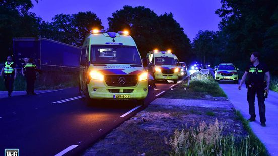 Ernstig ongeval in Oirschot: twee zwaargewonden naar ziekenhuis, traumahelikopter ingezet. Ernstig ongeval in Oirschot: twee zwaargewonden naar ziekenhuis, traumahelikopter ingezet.