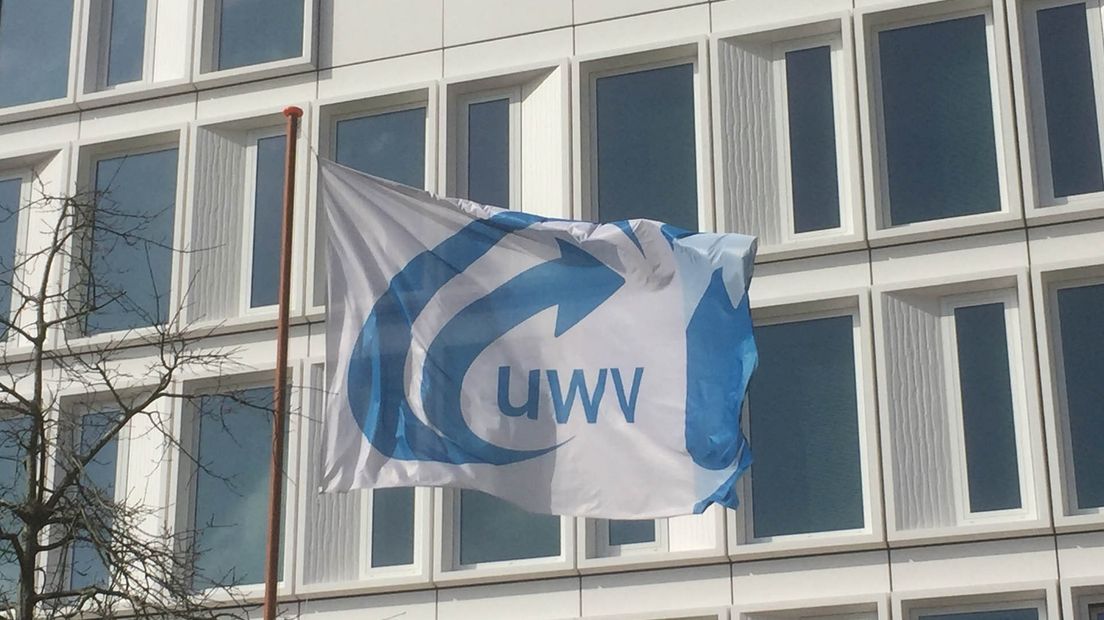 Een vlag op het kantoor van de UWV