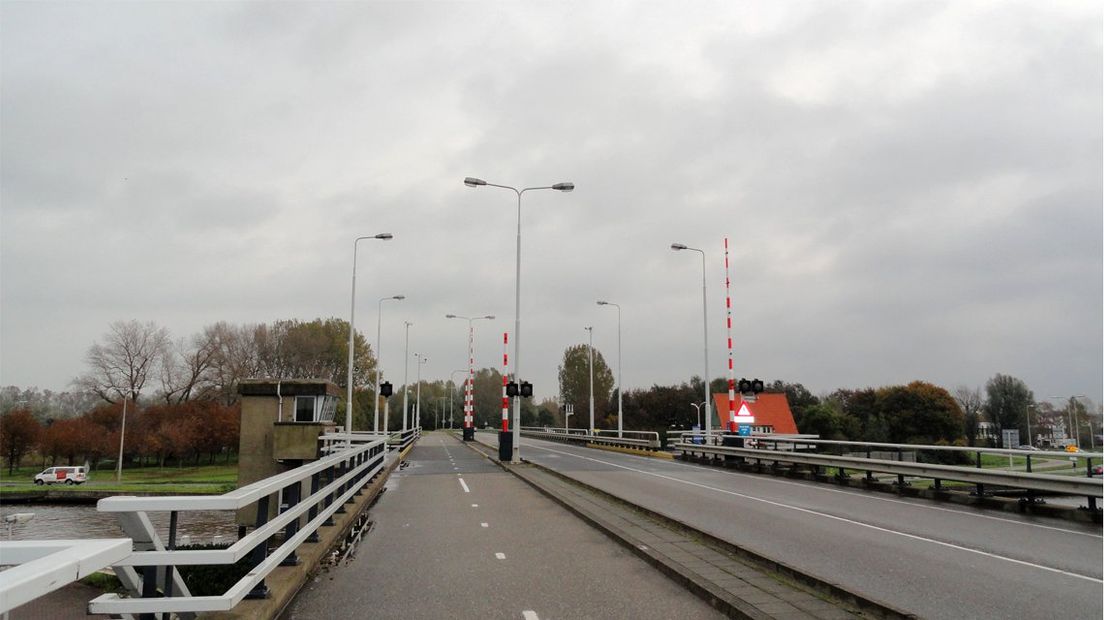 Coenecoopbrug bij Waddinxveen