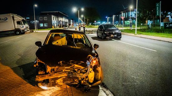 Gewonde bij ongeluk • aanhoudingen bij protest