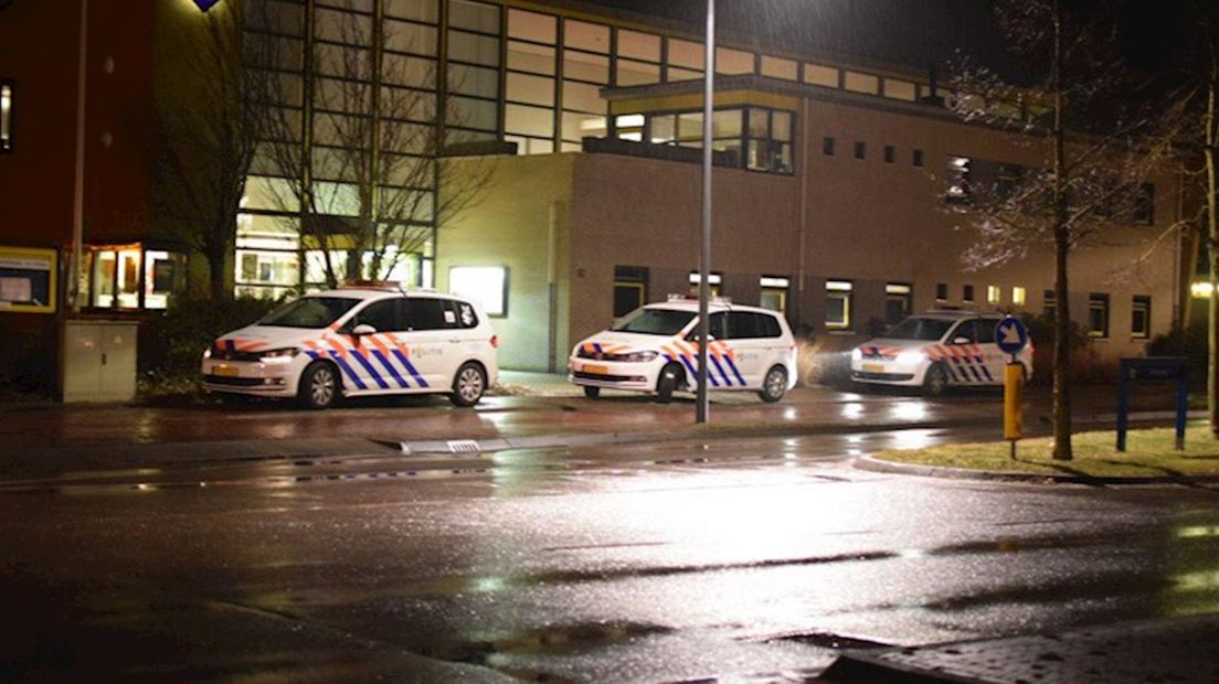Het politiebureau van Coevorden is na de fatale schietpartij enige tijd afgesloten geweest