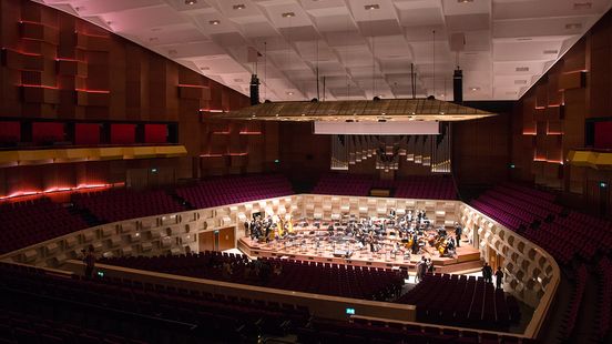 Dit zijn de opmerkelijkste momenten van 60 jaar De Doelen: 'Ik stond daar en dacht: wat gebeurt hier?'