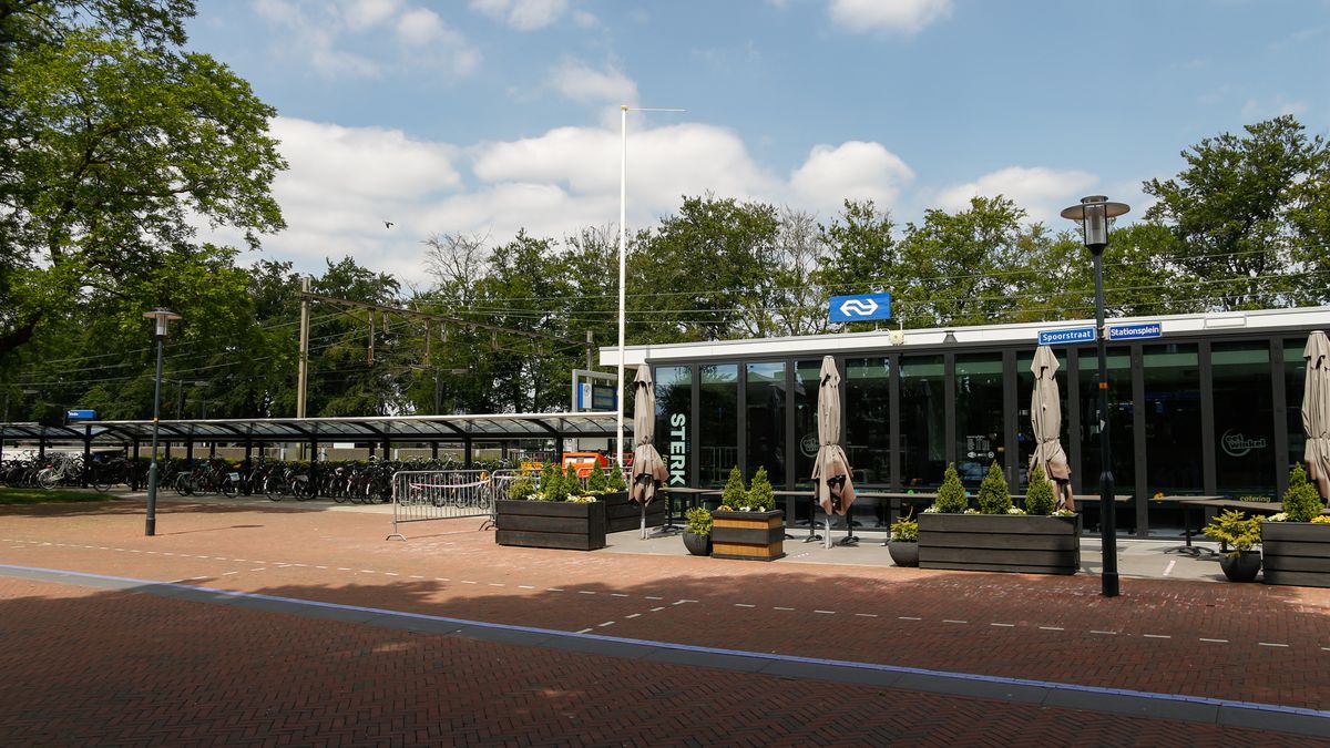 Om vandalisme op station te stoppen hing Wierden camera's op, maar die hingen er illegaal