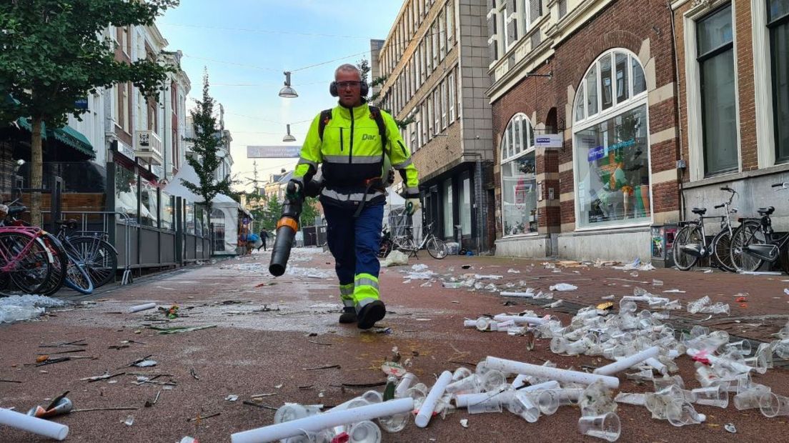 In de binnenstad van Nijmegen is naar schatting een paar ton aan afval opgeruimd