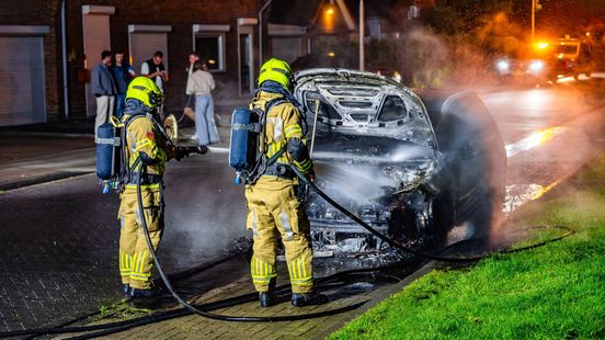 Nachtelijke autobranden • fietser zwaargewond
