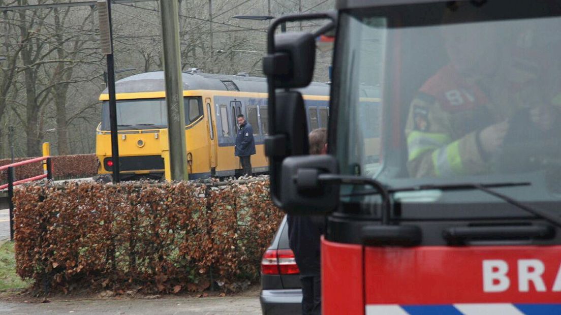 Brandweer bij kapotte trein in Wijhe