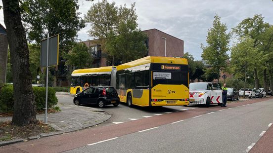 112-nieuws: Foutgeparkeerde auto blokkeert bus | Drone eerste ooggetuige in Veenendaal Home