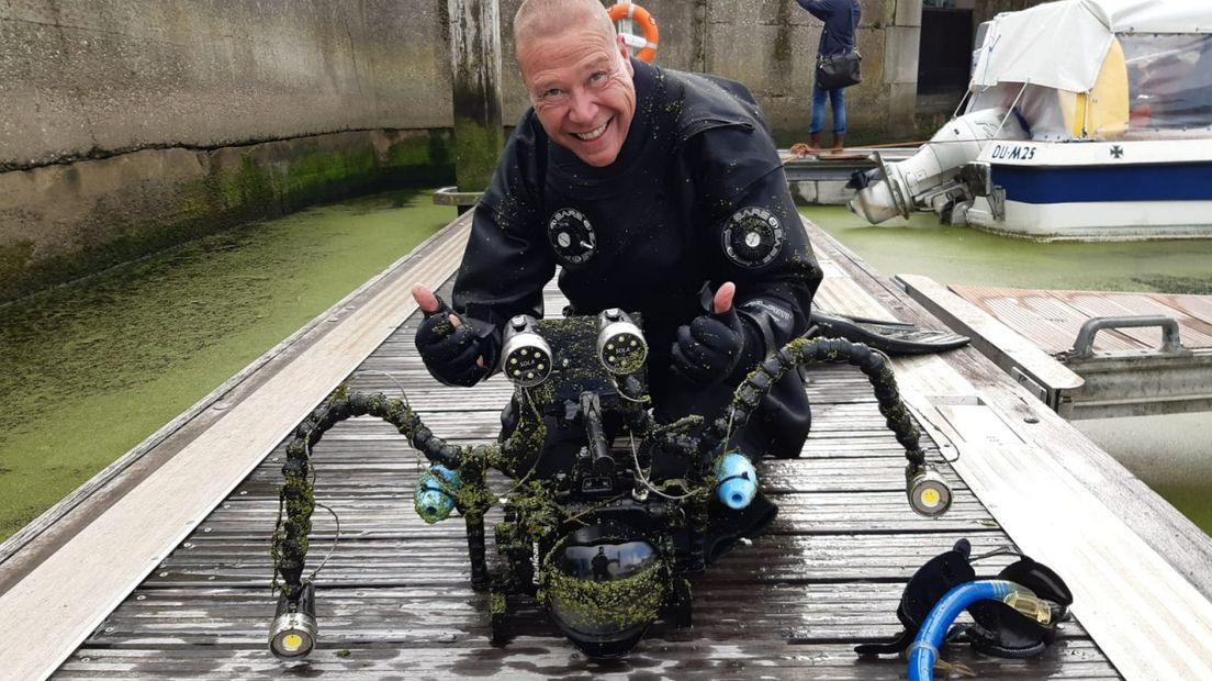 Robert werkt al zo'n 17 jaar als cameraman in de natuur I