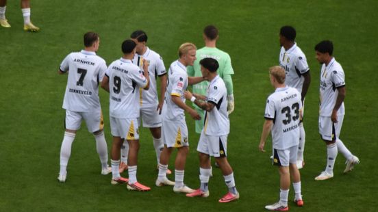 LIVE | Vitesse jaagt op derde plek uit tegen Roda JC
