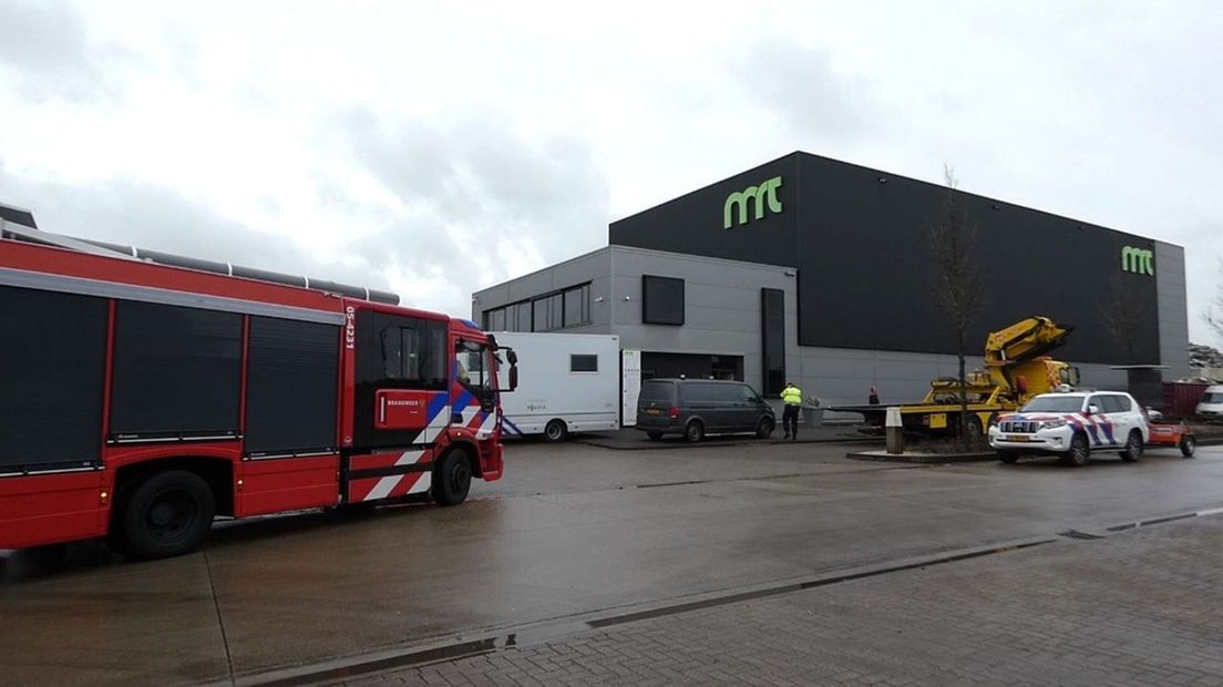 Politieonderzoek bij metaalbedrijf MRT in Enschede