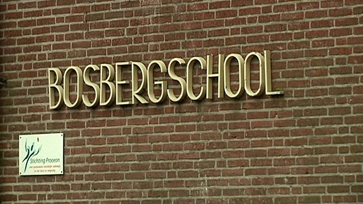 Leraar Bosbergschool Hollandsche Rading verdacht van bezit kinderporno
