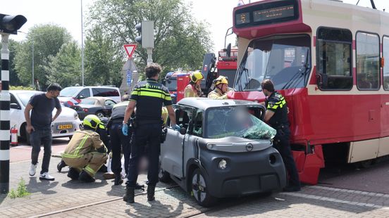 112-nieuws | Vrachtwagen rijdt brug kapot, tram in botsing met brommobiel Home