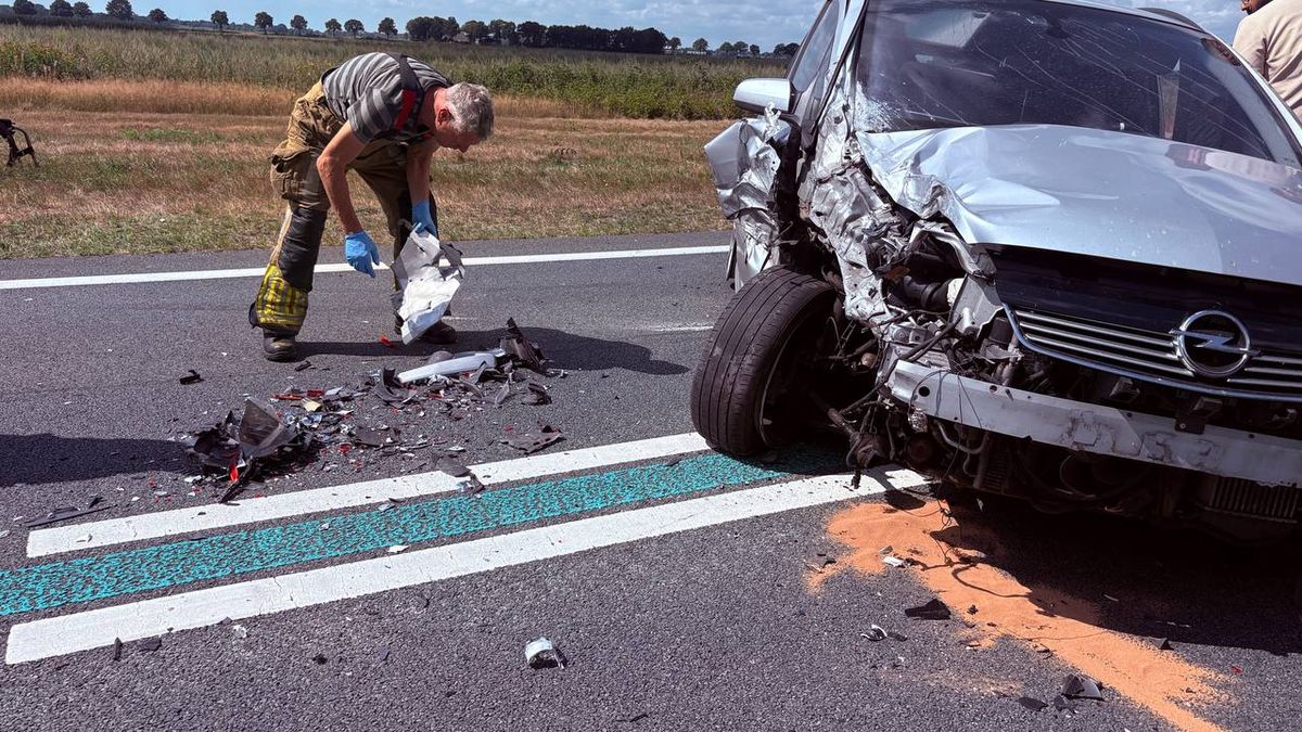 Ongeval met drie auto's op N36 bij Sibculo
