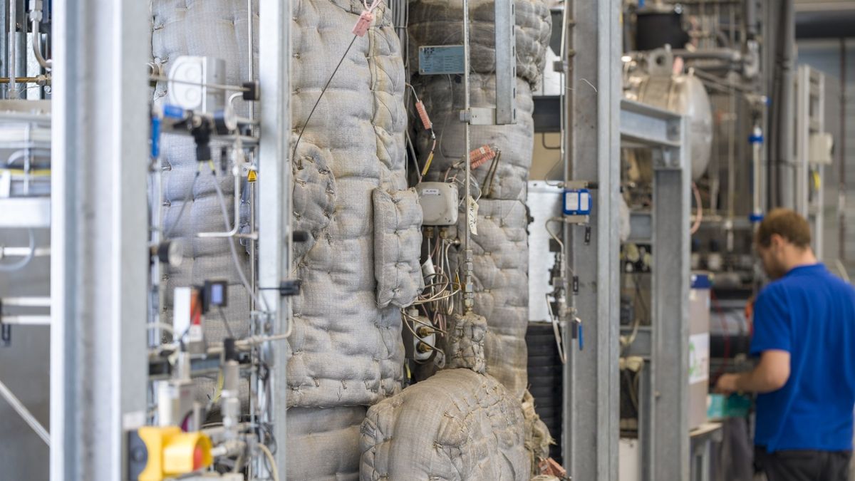 BioBTX haalt 80 miljoen op voor fabriek in Delfzijl die plastic afval omzet in chemische grondstoffe