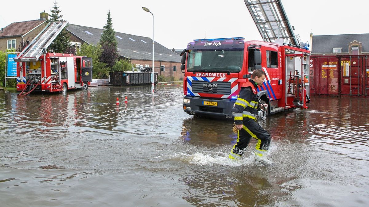 Wetterskip zet extra pompen in bij Woudsend
