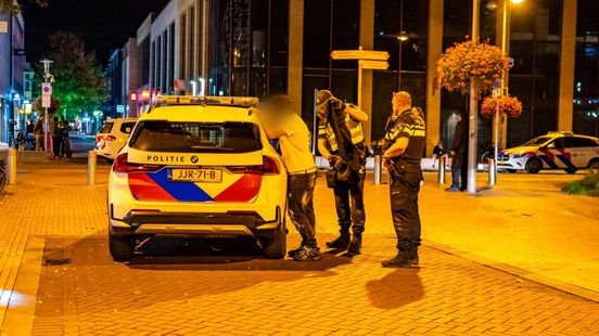 Opnieuw onrust in Apeldoorn: politie zoekt naar vuurwerk