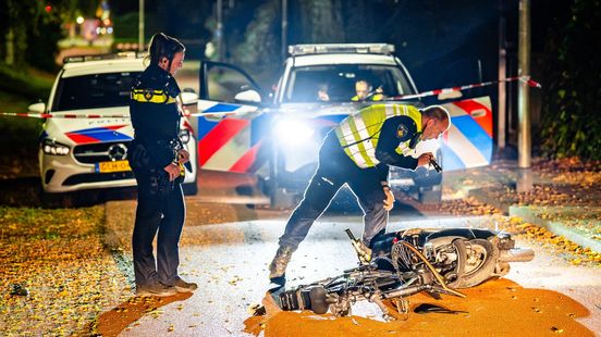 Twee gewonden naar ziekenhuis na botsing fietser en scooterrijder