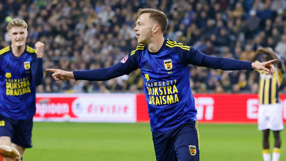 sc Heerenveen heeft nieuwe assistent-trainer binnen | Johnny Jansen haalt Cambuurspits naar Bali
