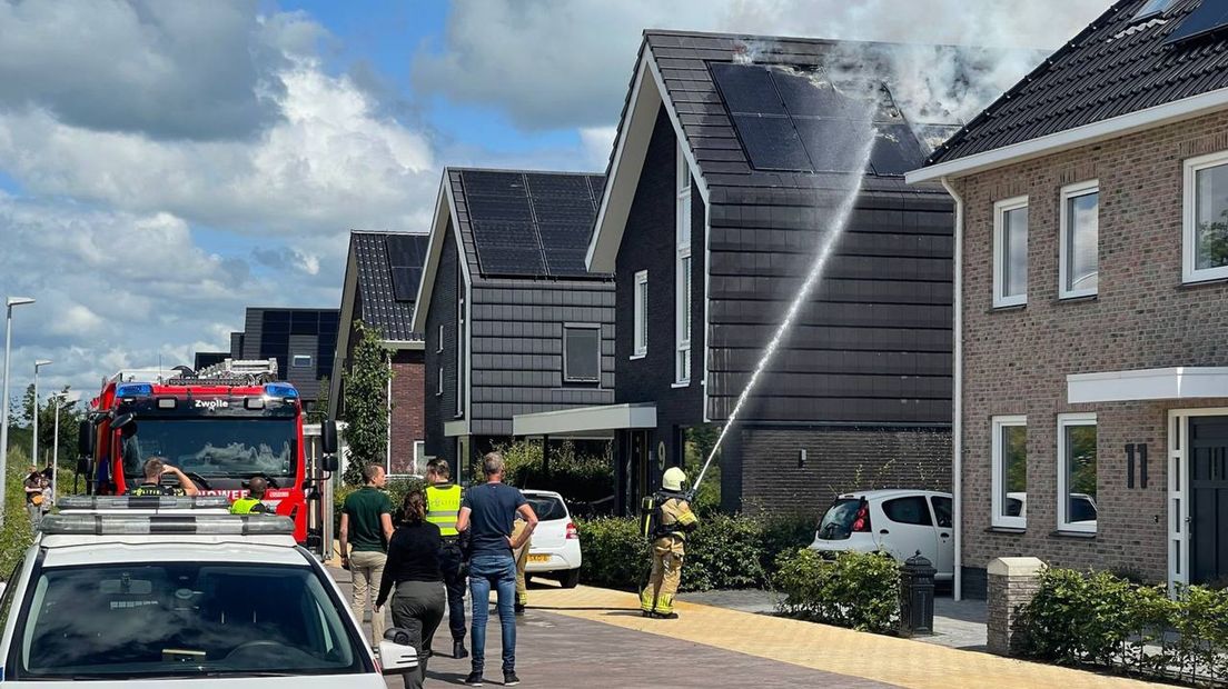 Zonnepanelen in brand in woning Zwolle