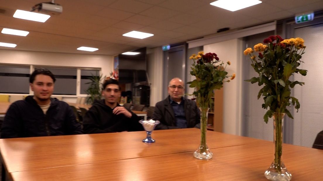 De bloemen van de buurvrouw