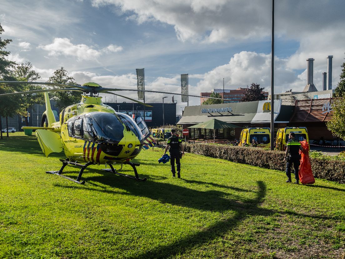 Ook een traumahelikopter kwam ter plekke.
