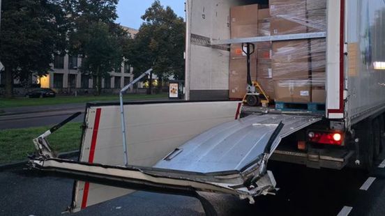 Brandende bus op A12 bij Veenendaal | E-biker gewond na aanrijding. Brandende bus op A12 bij Veenendaal | E-biker gewond na aanrijding.
