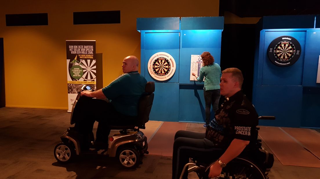 Paradarten tijdens de Dutch Open Darts 2018 (Rechten: Jasmijn Wijnbergen/RTV Drenthe)