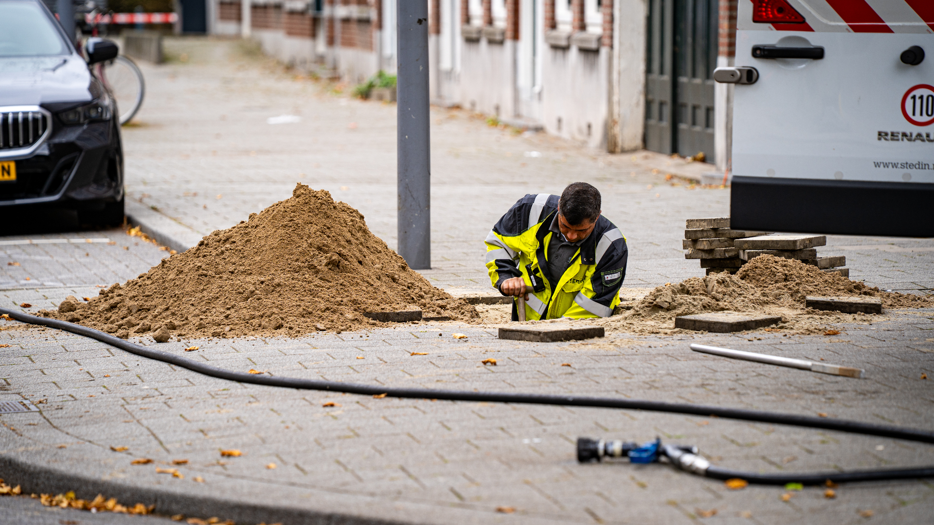 Stedin is ingeschakeld om de gasleiding te repareren.