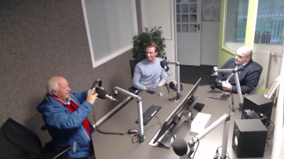 Foto: Radiopresentator loopt weg tijdens interview: 'Ik laat mij niet beledigen door dit jochie'