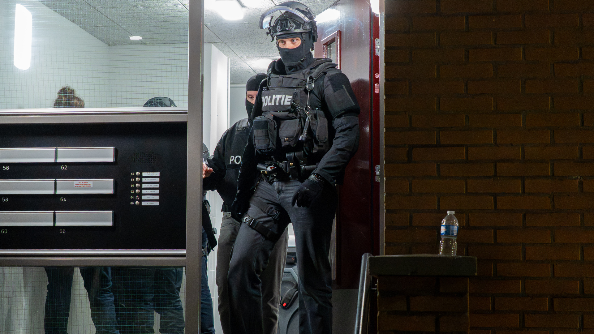 De man werd aangehouden in een woning in Schiedam.