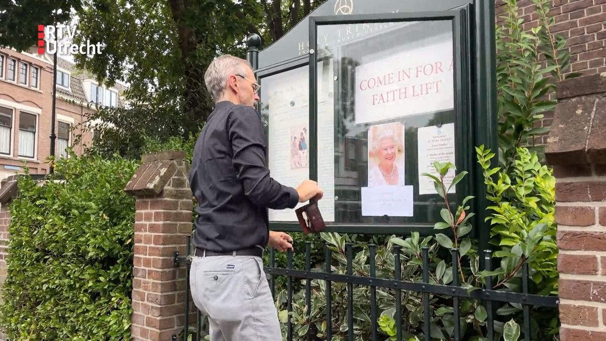 Hoeveel Mensen Bij Kerkdienst Ruim honderd mensen bij kerkdienst in Utrecht ter ere van koningin