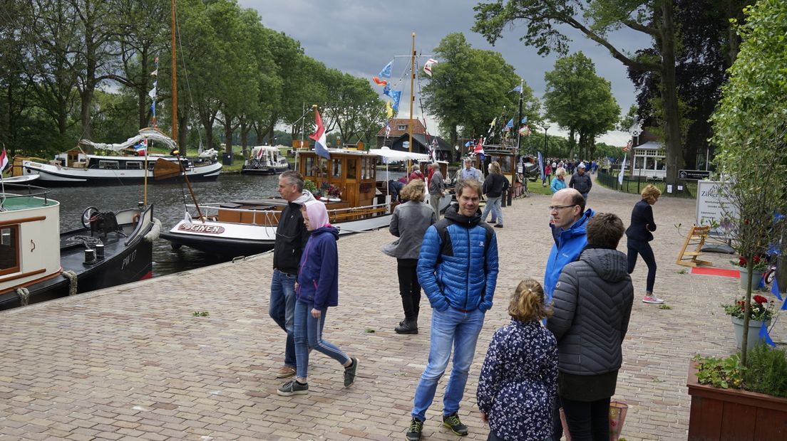 Sluisdagen in Dieverbrug beginnen winderig (Rechten: Andries Ophof)