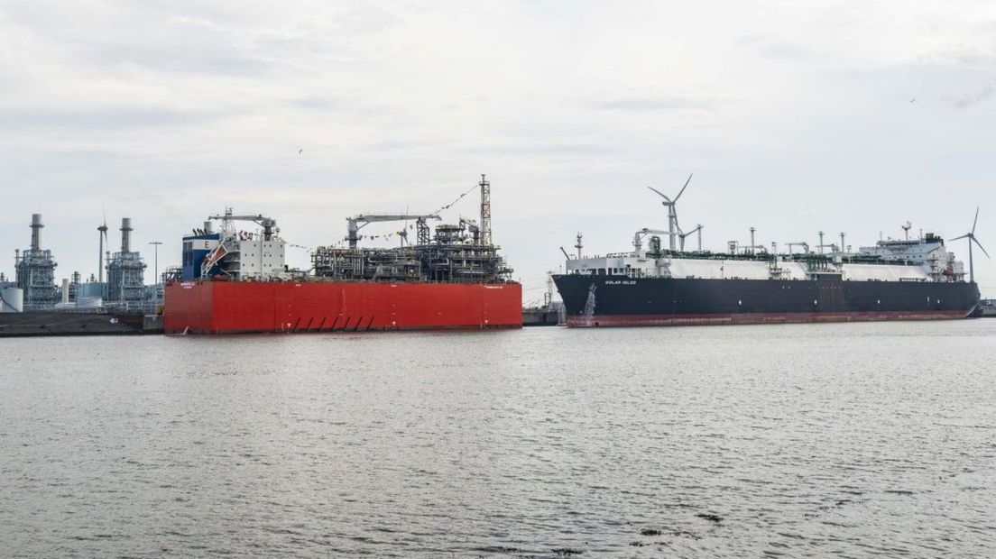 De LNG-terminal in de Eemshaven