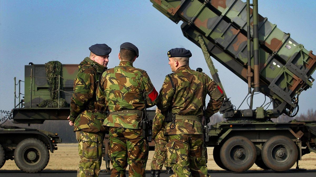 L1mburg Centraal: honderd dagen commandant in Vredepeel