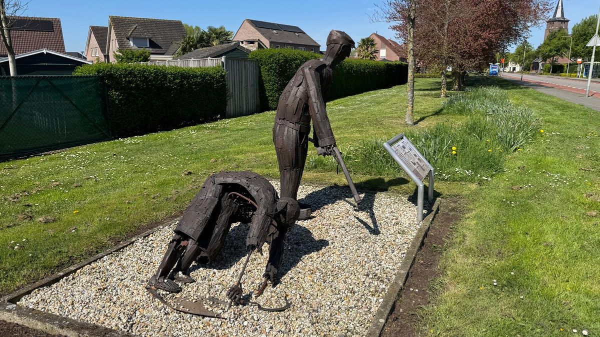 Monument Castenray zwaar toegetakeld door vandalen: 'We kunnen alleen hopen dat het stopt'