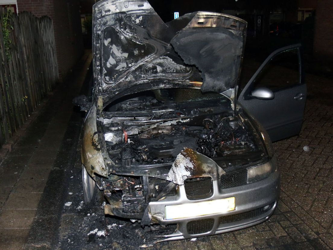Spijkenisse geteisterd door negende autobrand