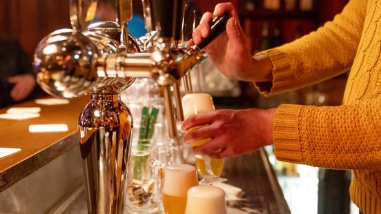 Bar die vergunningen niet op orde heeft blijft definitief gesloten Home