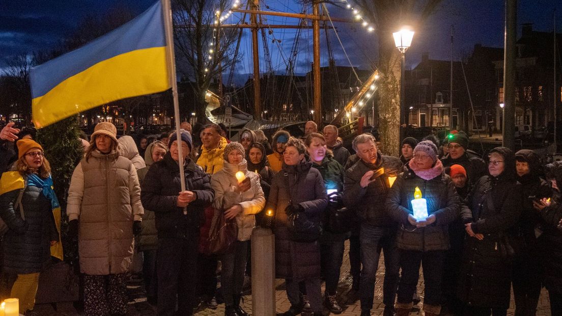 Mei de Oekraynske flagge troch Harns