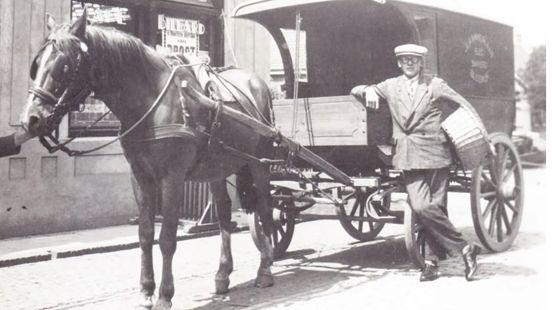 In dit familiebedrijf wordt al 130 jaar brood gebakken: 'Mijn vader is 73 en werkt hier nog steeds'