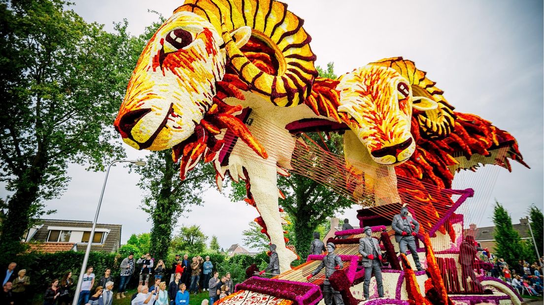 Fun Fun wint Bloemencorso Sint Jansklooster 2017