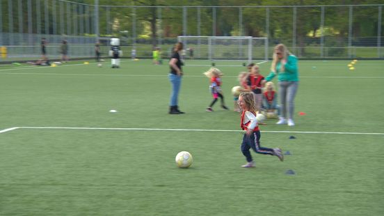 FC Groningen laat kinderen in Oost-Groningen meer bewegen