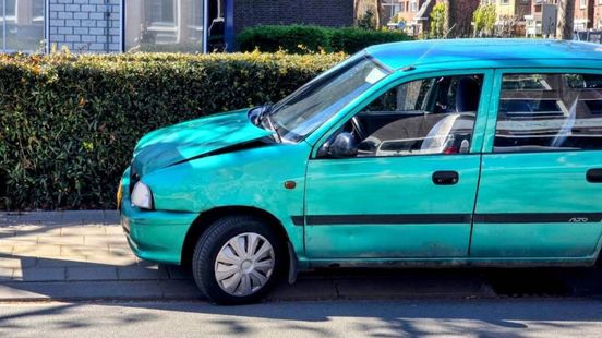 Jongen op fatbike komt in botsing met auto